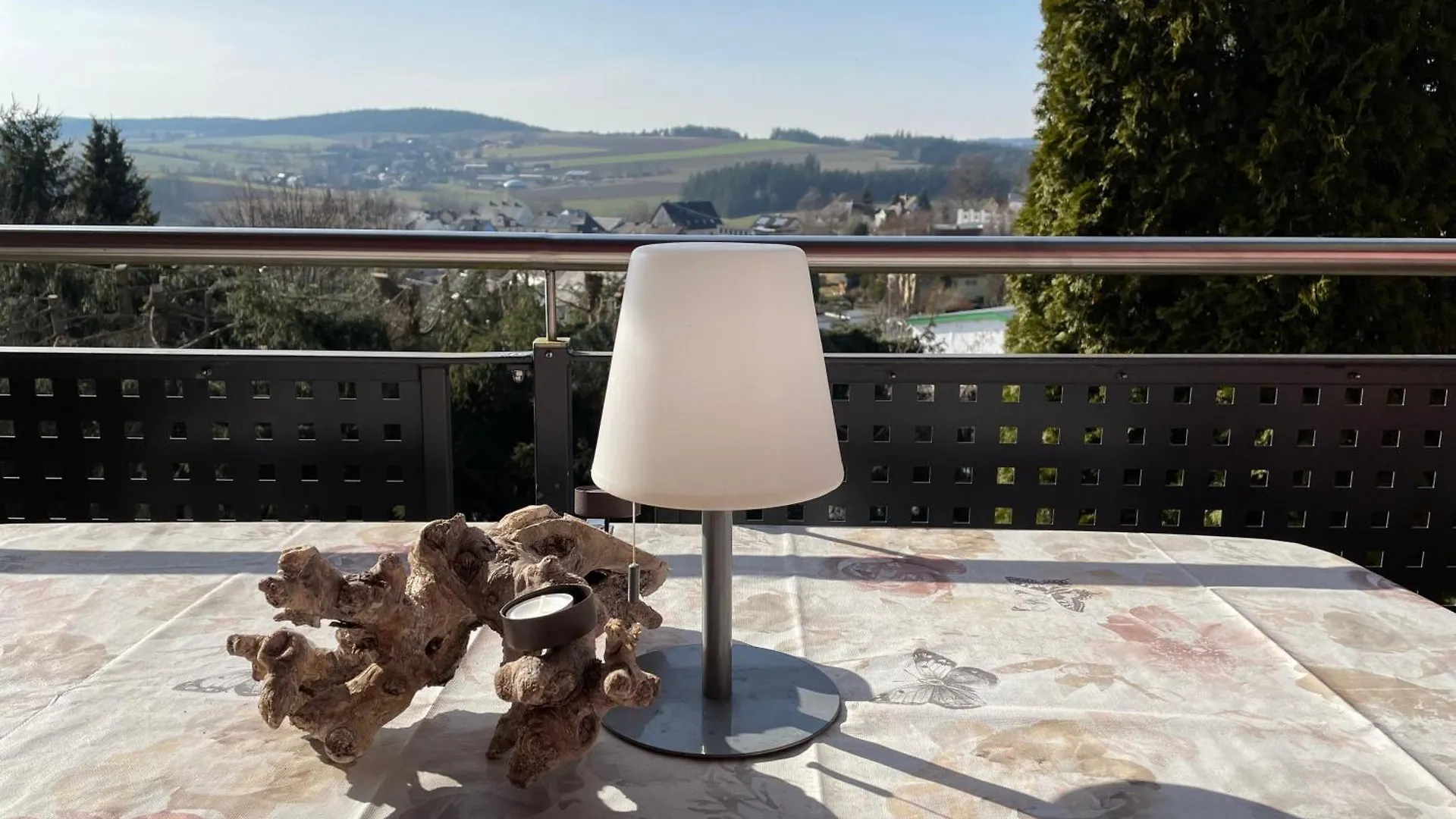 Schoene Ferienwohnung In Schauenstein-Hof Im Frankenwald Mit Loggia 100Qm Németország